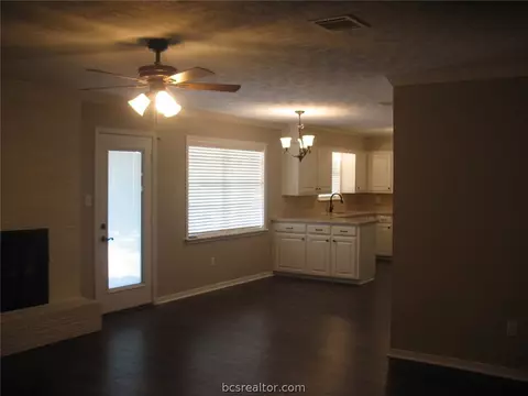 1103 Lamar Dr, Bryan, TX 77802 photo 5