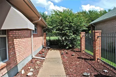 3010 Broadmoor Dr, Bryan, TX 77802 photo 30