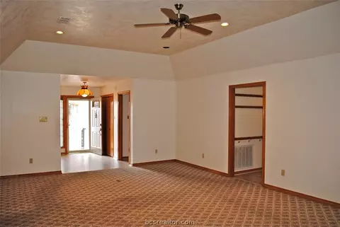 3010 Broadmoor Dr, Bryan, TX 77802 photo 14