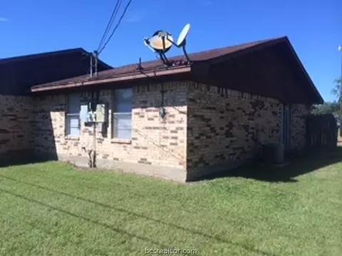 2201 Young Pl, Bryan, TX 77807 photo 8