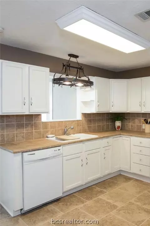 115 Pleasant St, Bryan, TX 77801 photo 15