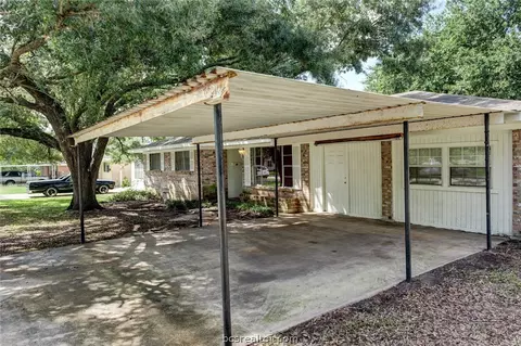 404 May St, Bryan, TX 77802 photo 3