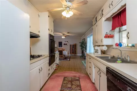 404 May St, Bryan, TX 77802 photo 10