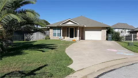 2916 Bexar Grass Dr, Bryan, TX 77802 photo 2