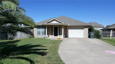 2916 Bexar Grass Dr, Bryan, TX 77802 photo 4