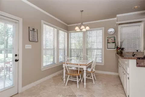 4601 Locksford, Bryan, TX 77802 photo 6