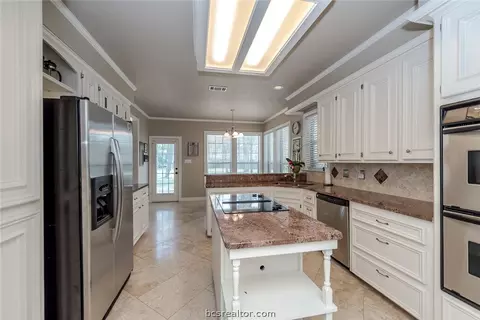4601 Locksford, Bryan, TX 77802 photo 16