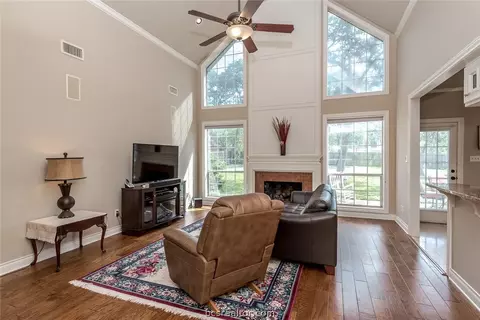 4601 Locksford, Bryan, TX 77802 photo 14