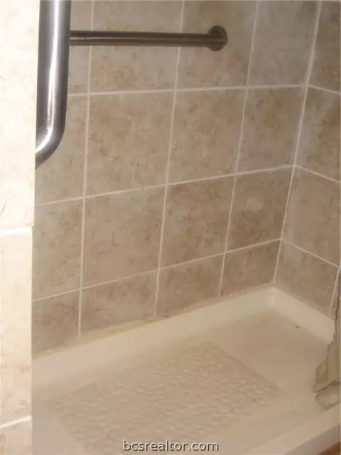 700 E 30th St, Bryan, TX 77803 photo 20