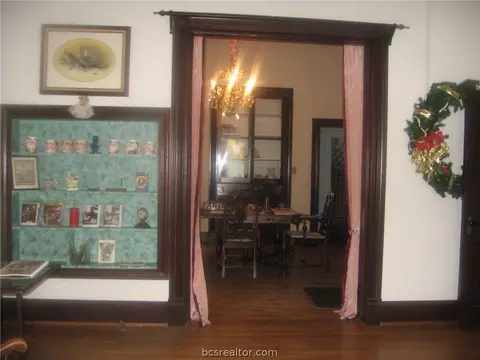700 E 30th St, Bryan, TX 77803 photo 9