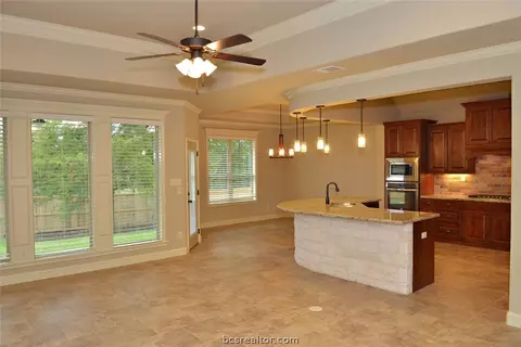 3544 Foxcroft Path, Bryan, TX 77808 photo 4