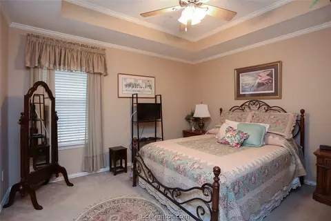 3810 Park Hampton Dr, Bryan, TX 77802 photo 14