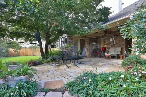 3810 Park Hampton Dr, Bryan, TX 77802 photo 22