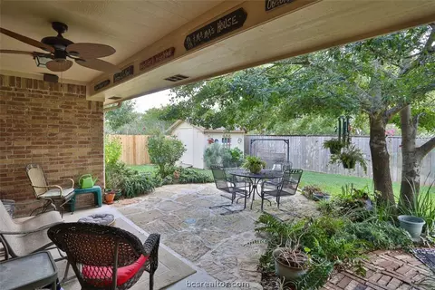 3810 Park Hampton Dr, Bryan, TX 77802 photo 21