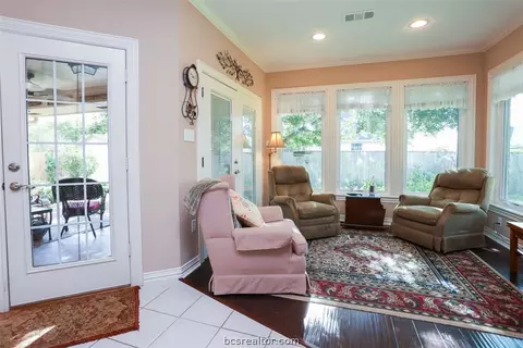 3810 Park Hampton Dr, Bryan, TX 77802 photo 10