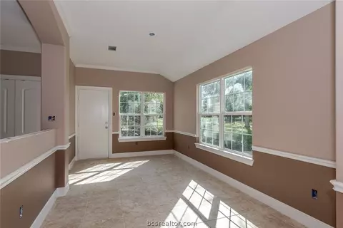 505 W 22nd St, Bryan, TX 77803 photo 6