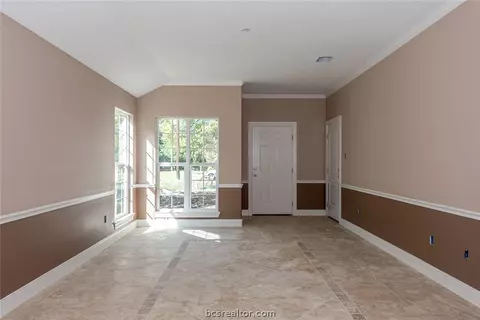 505 W 22nd St, Bryan, TX 77803 photo 3