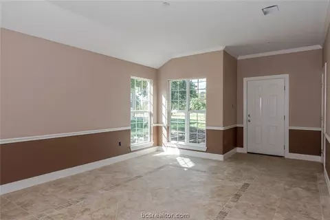 505 W 22nd St, Bryan, TX 77803 photo 4