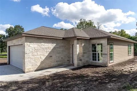 505 W 22nd St, Bryan, TX 77803 photo 2