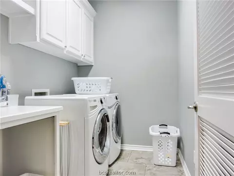1910 Debbie Dr, Bryan, TX 77802 photo 19