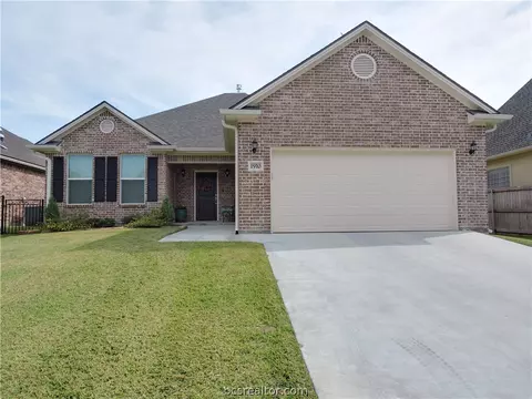 1910 Debbie Dr, Bryan, TX 77802 photo 1