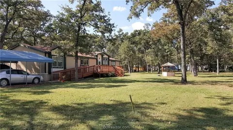 9597 Talon Cr, Bryan, TX 77808 photo 4