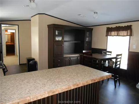 2122 Stone Mdw, Bryan, TX 77803 photo 10