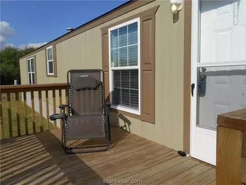 2122 Stone Mdw, Bryan, TX 77803 photo 3