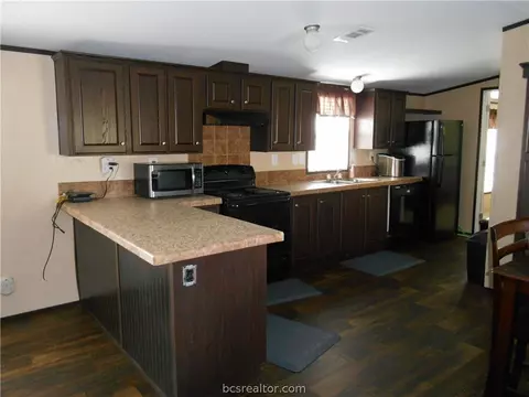 2122 Stone Mdw, Bryan, TX 77803 photo 9
