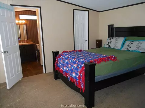 2122 Stone Mdw, Bryan, TX 77803 photo 12