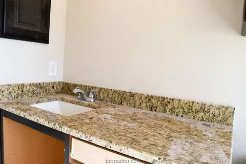 2123 Dumfries Dr, Bryan, TX 77807 photo 9