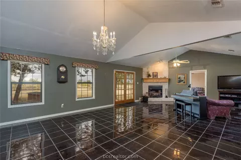 6051 Rye Loop, Bryan, TX 77807 photo 9