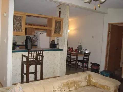 9179 Hensarling Ln, Bryan, TX 77808 photo 9