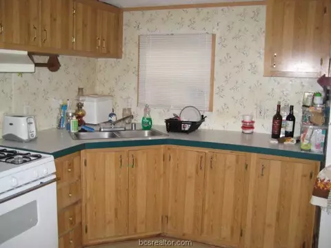 9179 Hensarling Ln, Bryan, TX 77808 photo 13