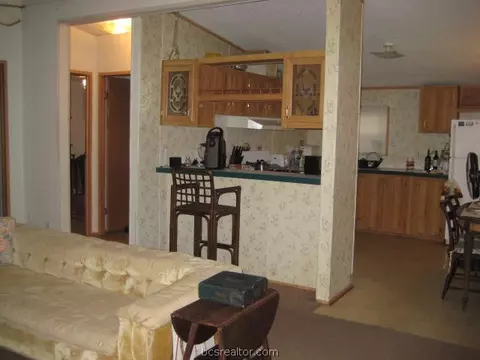 9179 Hensarling Ln, Bryan, TX 77808 photo 3