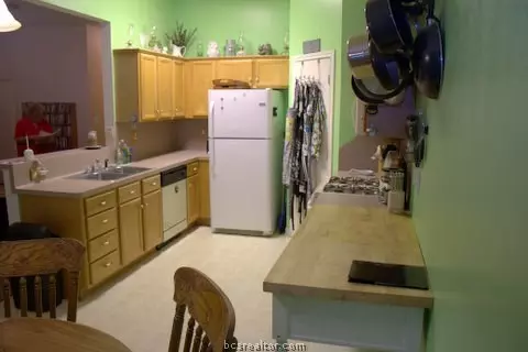 3203 Timberline Dr, Bryan, TX 77803 photo 7