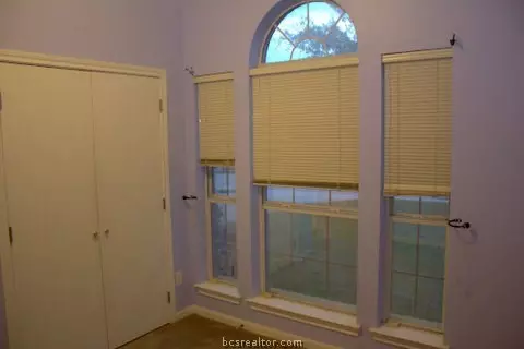 3203 Timberline Dr, Bryan, TX 77803 photo 8