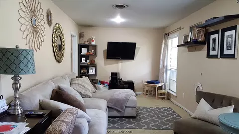 1410 Esther, Bryan, TX 77802 photo 6
