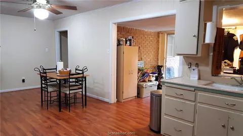1410 Esther, Bryan, TX 77802 photo 10