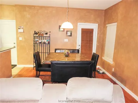 2017 Autumn Lake Dr, Bryan, TX 77807 photo 2