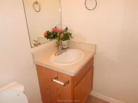 2021 7th, Hempstead, TX 77445 photo 10