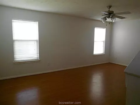 2021 7th, Hempstead, TX 77445 photo 2