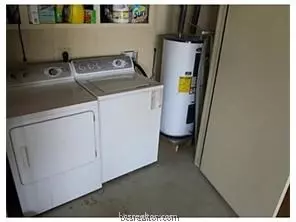 2004 E Hanna St E, Calvert, TX 77837 photo 9