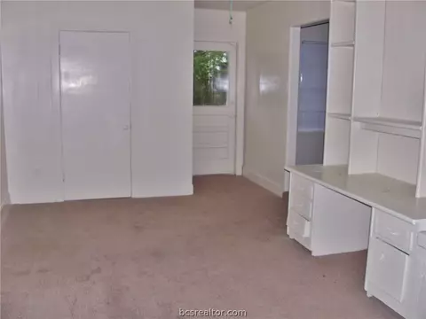 2213 Franklin Dr, Bryan, TX 77801 photo 9