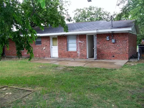 2213 Franklin Dr, Bryan, TX 77801 photo 12