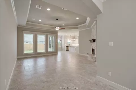 3333 Covington Ct, Bryan, TX 77808 photo 4
