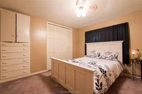 2306 Wayside, Bryan, TX 77802 photo 16