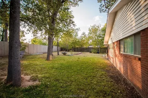 2306 Wayside, Bryan, TX 77802 photo 32