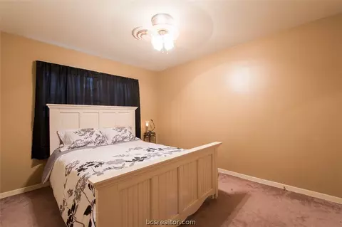 2306 Wayside, Bryan, TX 77802 photo 17