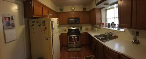 4321 Brompton Ln, Bryan, TX 77802 photo 9